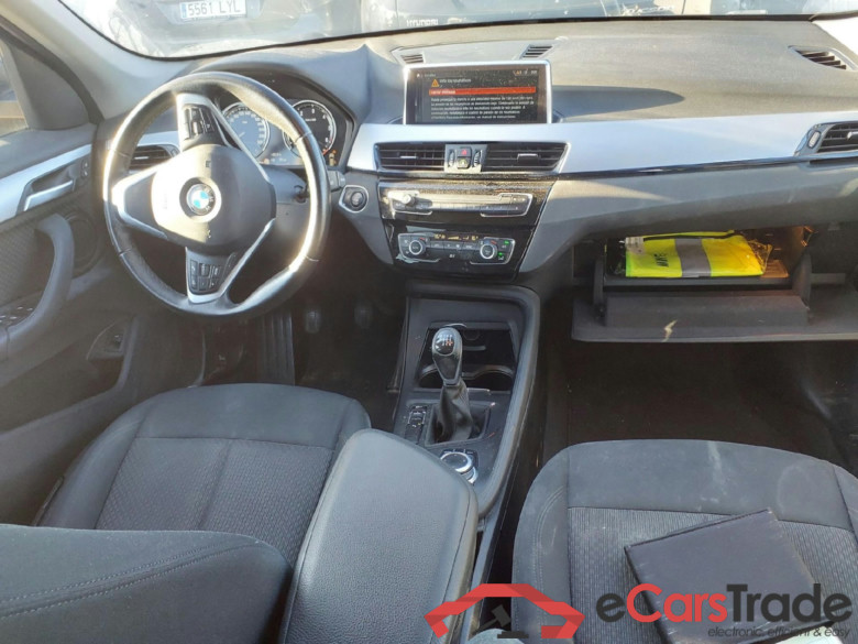 BMW X1 / 2019 / 5P / todoterreno sDrive18d #3