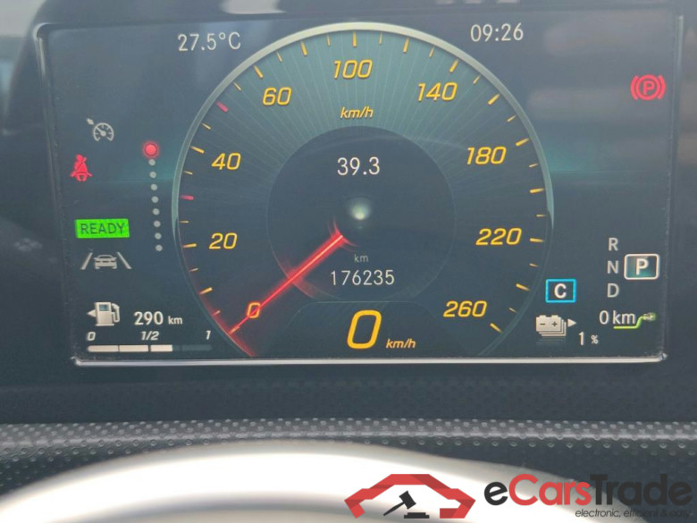 MERCEDES-BENZ Clase A / 2018 / 5P / berlina con portón A 250 e #5