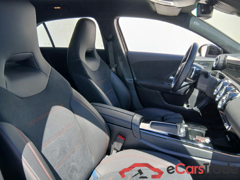 MERCEDES-BENZ Clase A / 2022 / 5P / berlina con portón A 250 e #6