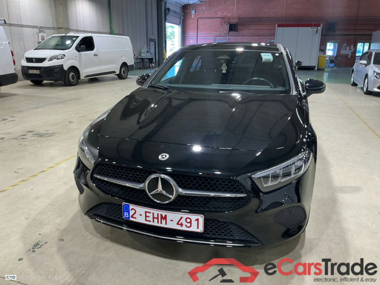 MERCEDES-BENZ A-CLASS LIMOUSINE 1.3 A 250 E BUSINESS SOLUTION DCT #2