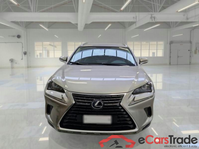 LEXUS NX / 2017 / 5P / SUV HYBRID PREMIUM 4WD #6