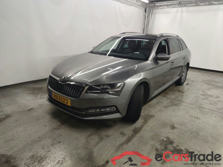 SKODA SUPERB COMBI - 2019 2.0 TSI 190hp Style DSG 5d #1