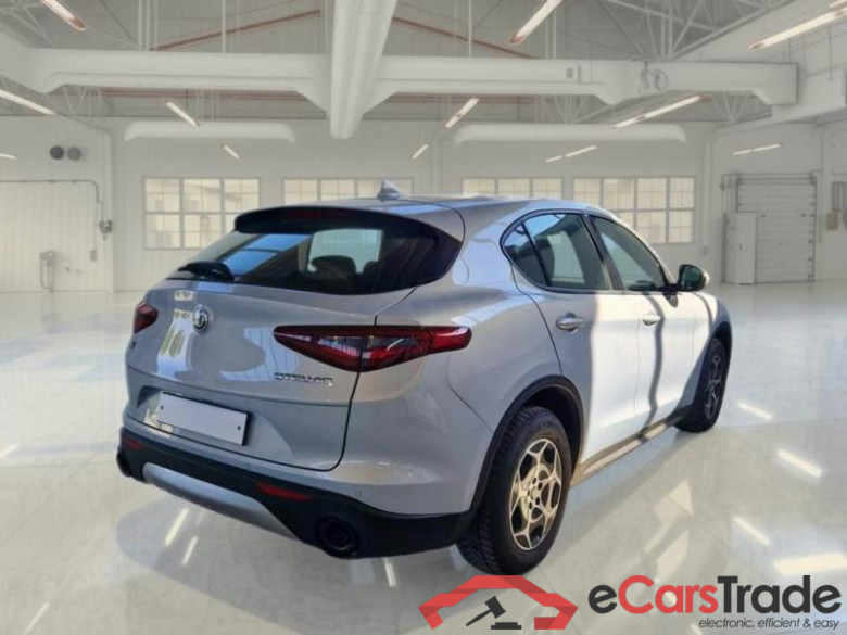 ALFA ROMEO STELVIO / 2017 / 5P / SUV 2.2 TD 190 CV SUPER BUSINESS AT8 Q4 #2