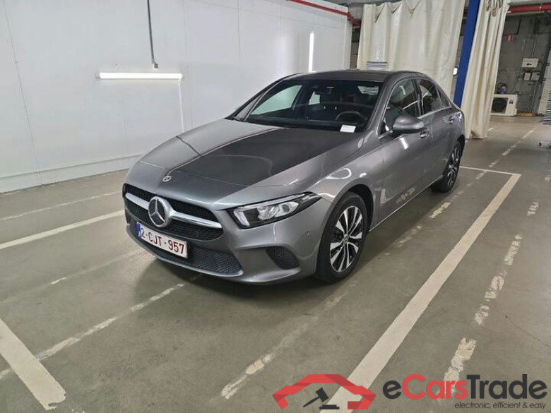 Mercedes A-Klasse Limousine A-Klasse Limousine A 250e Business Solution (PHEV) 160kW/218pk  4D/P Auto-8