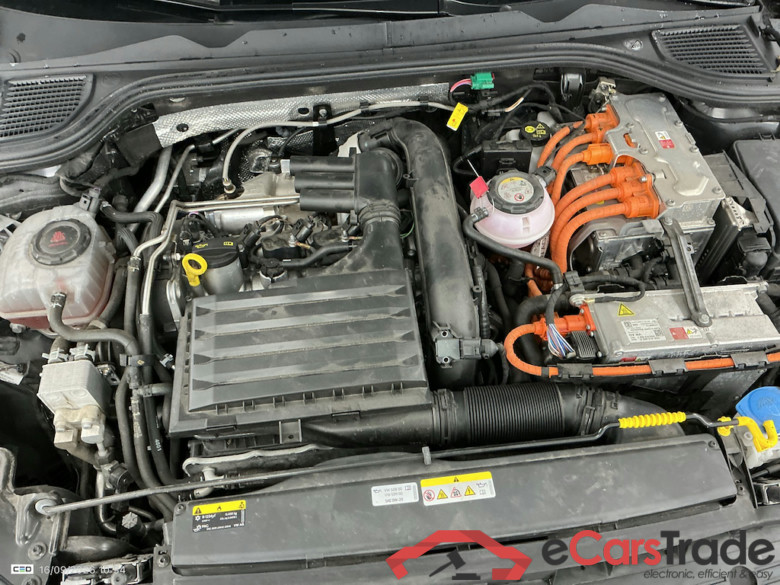 VOLKSWAGEN GOLF VIII 1.4 EHYBRID STYLE BUSINESS DSG #6