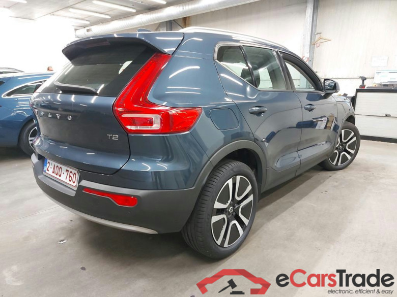 VOLVO - VOL XC40 T2 129PK Momentum Pro * PETROL * #2