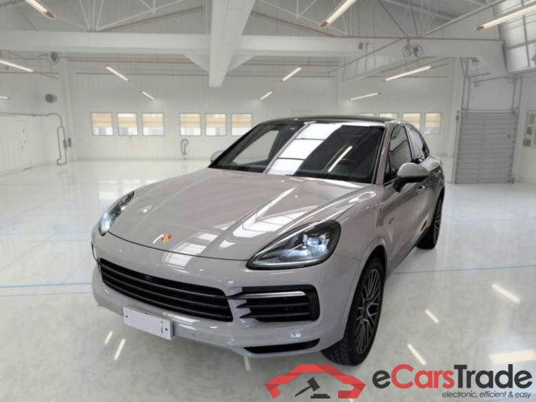 Porsche Cayenne Coupe 3.0 E-Hybrid Platinum LED Sport-Chrono Bose Navi-Pro Sport-Leather KeylessGo Camera 360 Klima PDC ...