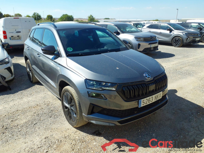 SKODA Karoq 1.5 TSI 110 kW (150 CV) DSG 7 vel. Sportline(Winterpack)