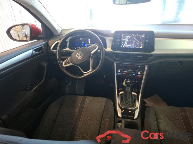 Volkswagen T-Roc 1.5 TSI 150Hp Aut. IQ-Light Virtual ACC Navi KeylessGo Camera Klima PDC ... #5