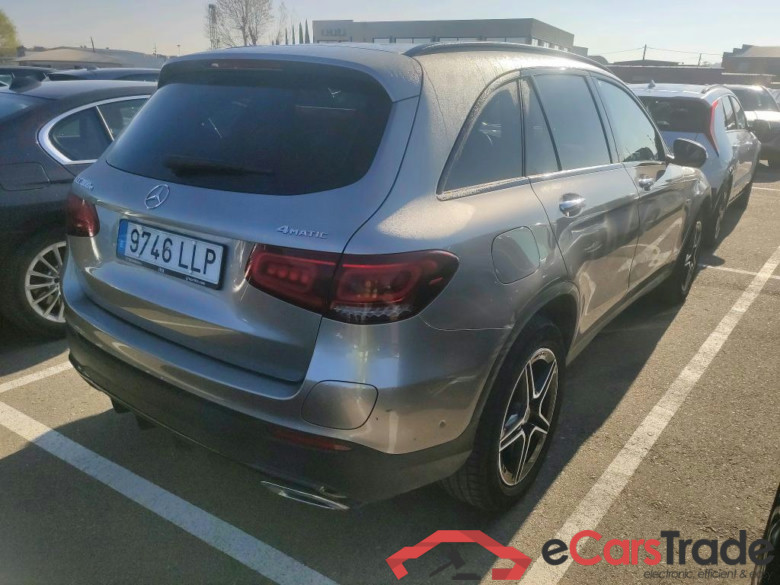 MERCEDES-BENZ Clase GLC 300 e 4MATIC Exclusive AMG Line/Paq Night/Paq PREMIUM PLUS 5030€/Paq Asistencia conduccion 2310€/Asiento #2
