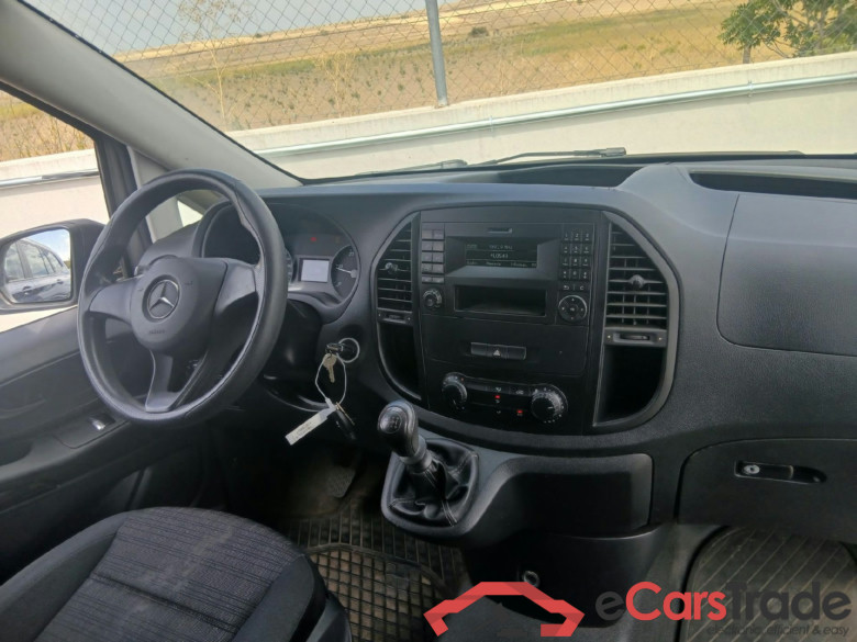MERCEDES-BENZ Vito / 2014 / 4P / furgón 111 CDI Larga #3