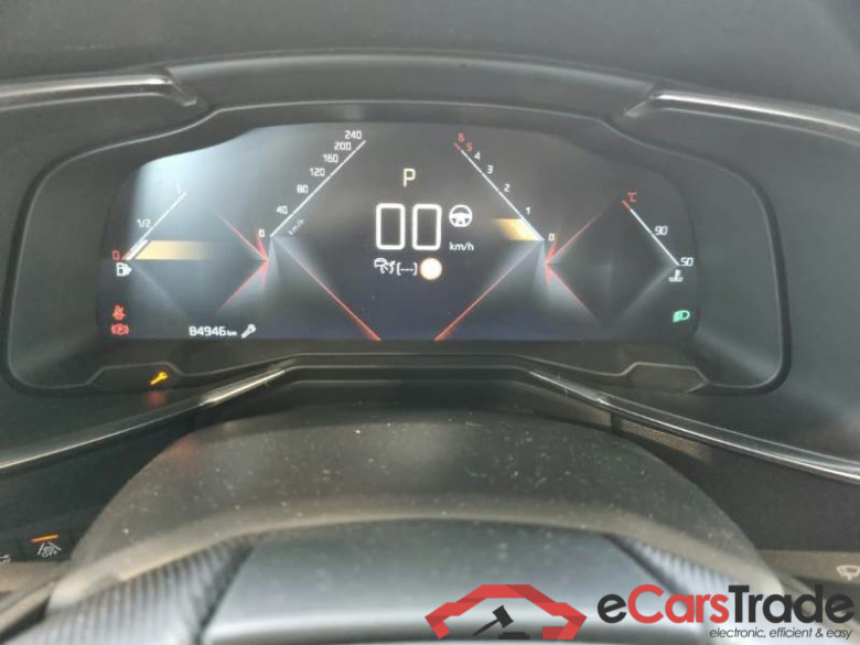 DS DS 7 CROSSBACK / 2017 / 5P / SUV BLUEHDI 130 AUTOMATICA PERFORMANCELINE+ #4