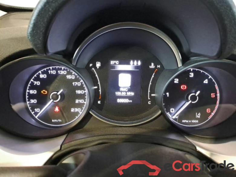 FIAT 500X / 2018 / 5P / CROSSOVER 1.3 MJET 95CV E6D CONNECT #4