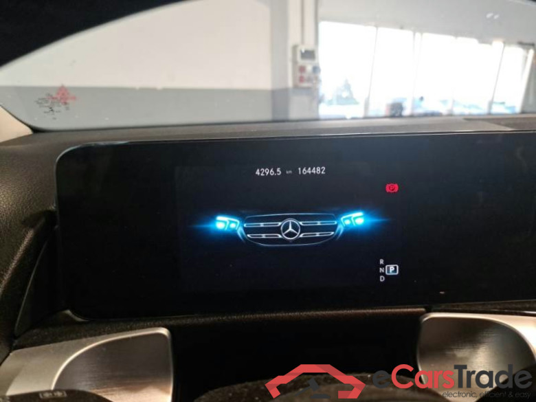 MERCEDES-BENZ GLB / 2019 / 5P / SUV GLB 180 D AUTOMATIC BUSINESS #4