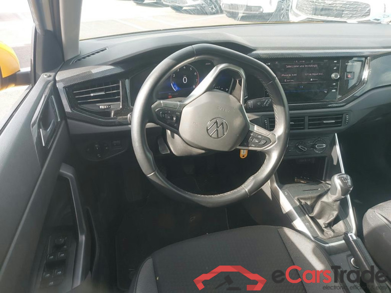 VOLKSWAGEN Polo / 2021 / 5P / berlina con portón Life 1.0 TSI 70kW (95CV) #3