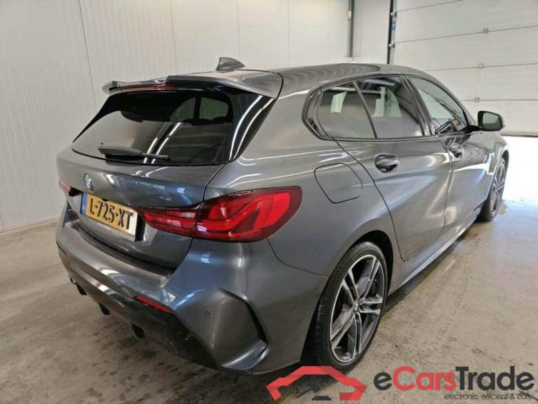 BMW 1-serie 118i Bns Edition #2