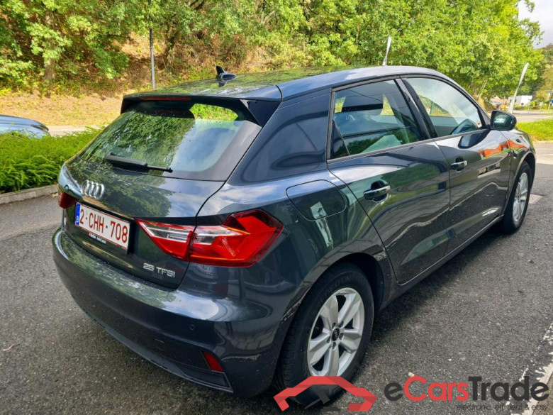 AUDI A1 SPORTBACK 1.0 25 TFSI S TRONIC BUS.ED. ATTRACTION #4
