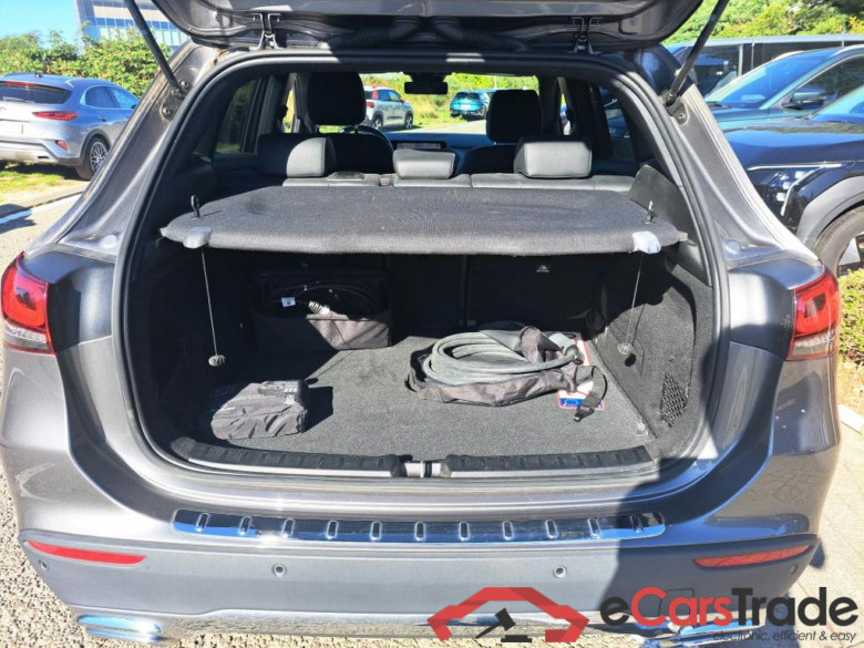 Mercedes GLA 250e Plug-In Hybrid Aut. LED Ambient Widescreen Navi 1/2 Sport-Leather KeylessGo Camera Klima PDC ... #6