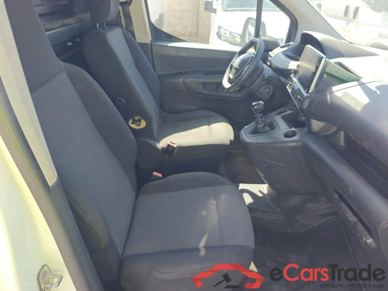 PEUGEOT Partner / 2018 / 4P / furgón derivado de turismo Premium Long 1000kg BlueHDi 73kW #6