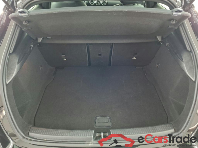 MERCEDES-BENZ A-klasse A 180 DCT Luxury Line 5D 100kW #5