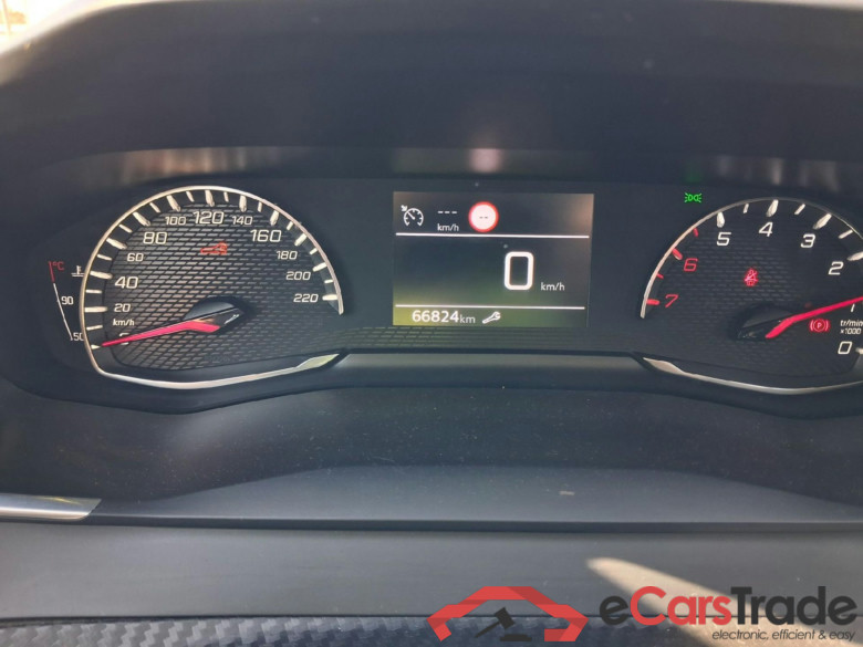 PEUGEOT 208 / 2019 / 5P / berlina con portón PureTech 73kW (100CV) Active Pack #4