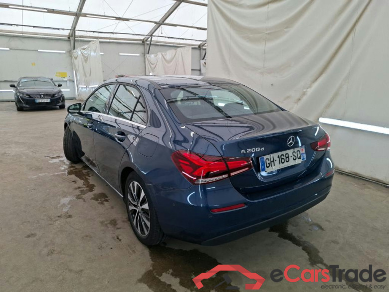 MERCEDES-BENZ Classe A Berline / 2018 / 4P / Berline A 200 d Business Line 8G-DCT #4