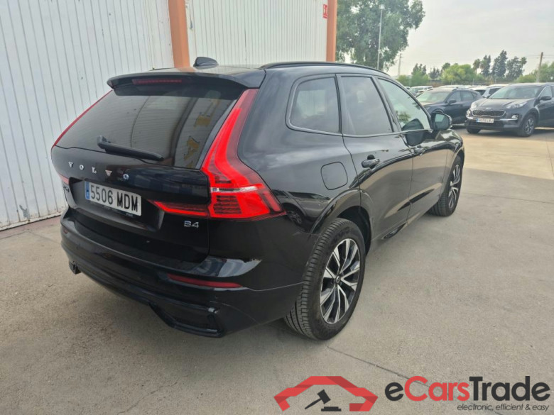 VOLVO XC60 / 2017 / 5P / todoterreno 2.0 B4 D Plus Dark Auto #2
