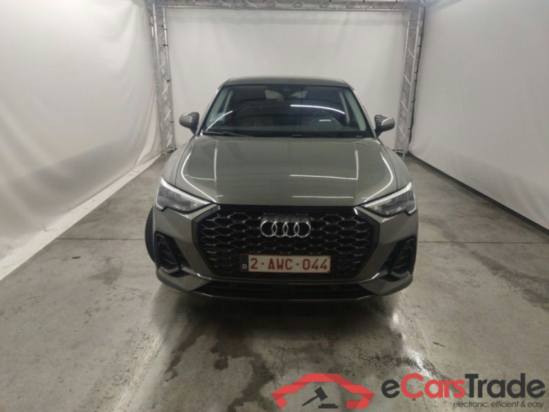 Audi Q3 Sportback 45 TFSI e S tronic 5d #4