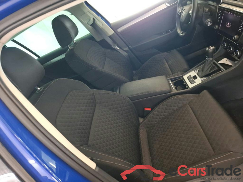 SKODA Superb Combi  2019  5P  Break 2 0 TDI SCR 150 DSG7 Business #6