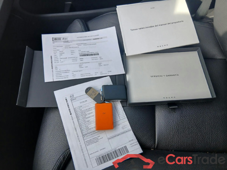 VOLVO XC60 / 2017 / 5P / todoterreno 2.0 B4 D Plus Dark Auto #5