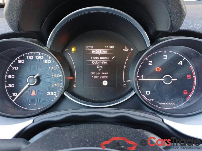 FIAT 500X / 2018 / 5P / CROSSOVER 1.3 MJET 95CV E6D CONNECT #4