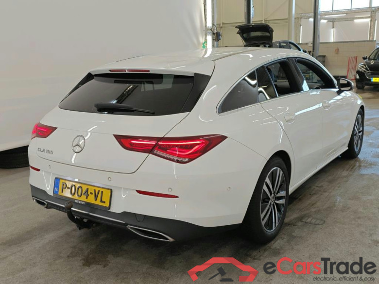 Mercedes-Benz CLA Shooting Brake CLA 180 DCT Business Solution 5d #2