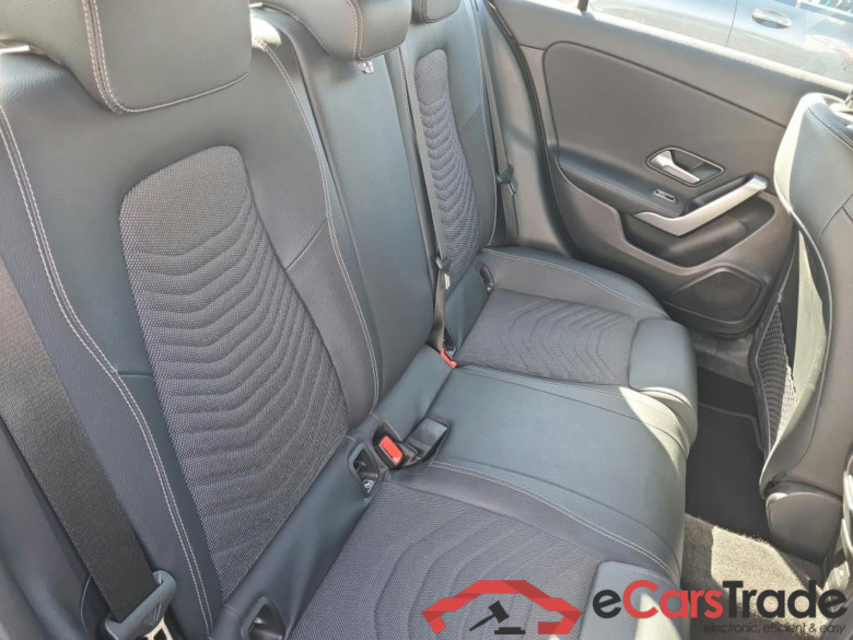 MERCEDES-BENZ A-CLASS LIMOUSINE 1.3 A 180 ESSENTIAL LINE DCT #6