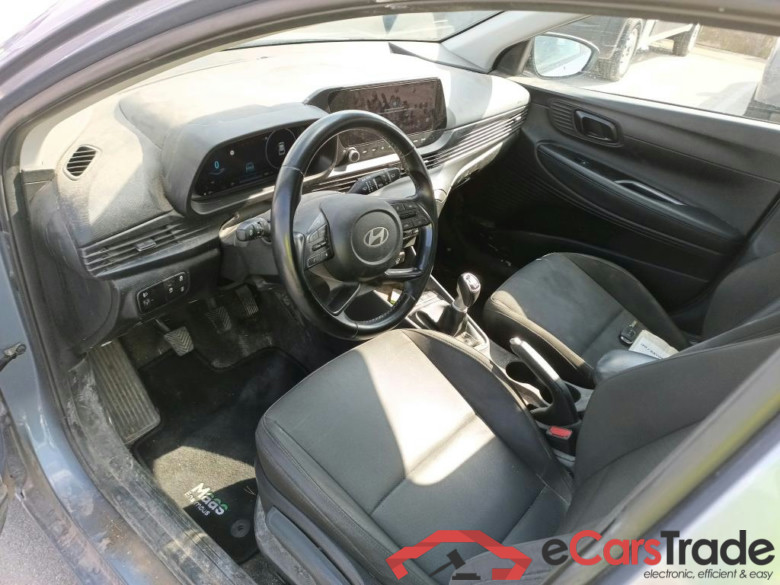 HYUNDAI i20 / 2023 / 5P / berlina con portón 1.0 TGDI Klass #3