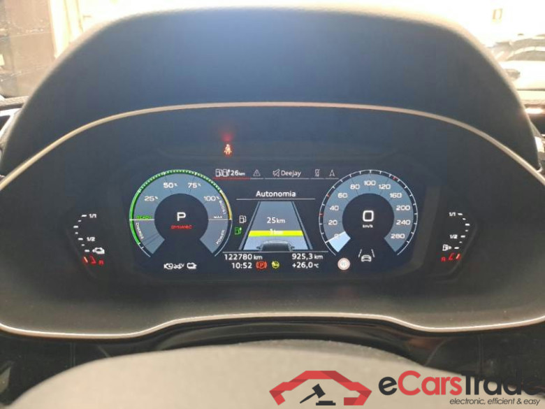 AUDI Q3 / 2018 / 5P / SUV 45 TFSI E S TRONIC BUSINESS #4