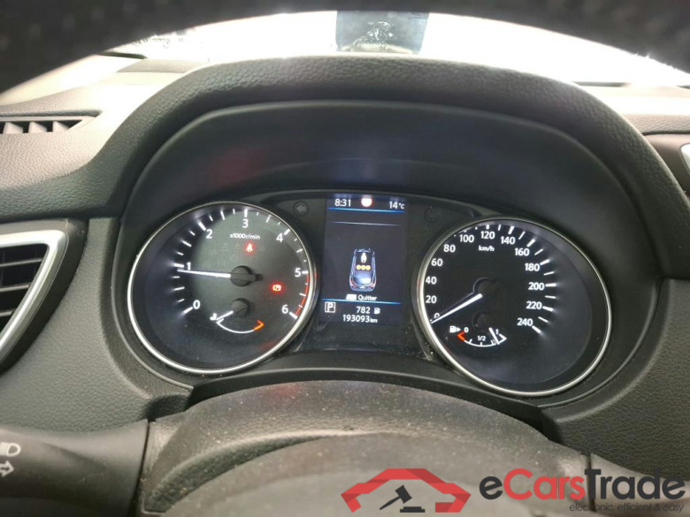 NISSAN Qashqai / 2017 / 5P / Crossover 1.5 DCI 115 DCT Business Edition #6