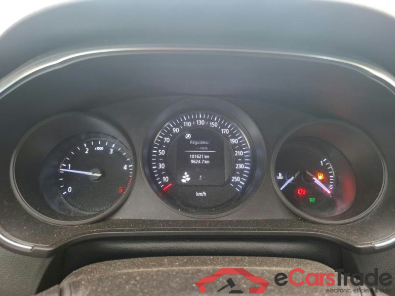 Megane IV Berline 5pt. Société Air Nav 1.5 dCi 90CV BVM6 E6 #6