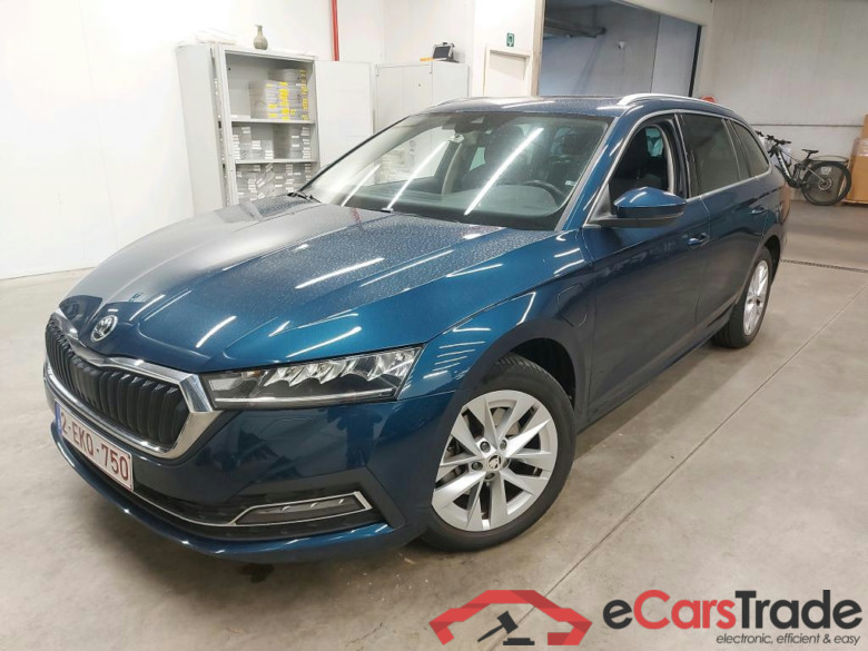 SKODA - SKO OCTAVIA COMBI 1.4 TSI PHEV 204PK DSG6 Clever Pack Corporate With Heated Seats & Travel Assist & Clever Pack * HYBRID * #1