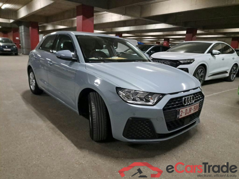 Audi A1 SB 1.0 25 TFSI Virtual Navi Klima PDC ... #2