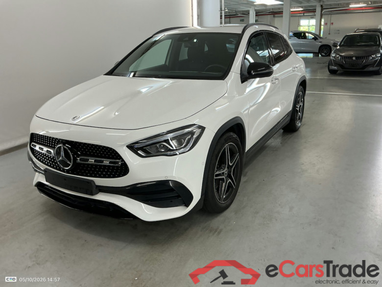 MERCEDES-BENZ GLA 2.0 GLA 180 D DCT AMG LINE