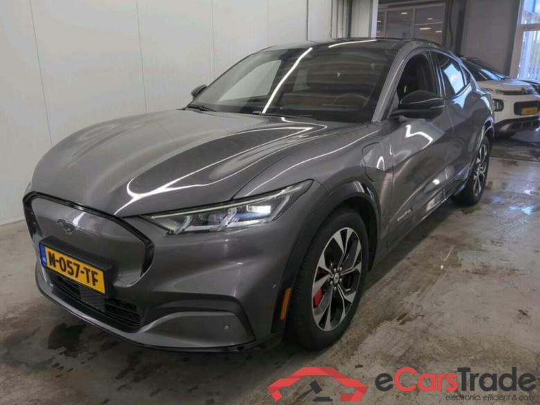 FORD Mustang Mach-E Ext. FE AWD 98 kWh #1