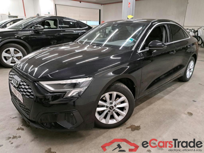 AUDI - AUD A3 BERLINE 30 TFSi 110PK S-Tronic Business Edition Pack Platinum & B&O Sound & Removable Trailer hook & Pano Roof * PETROL *