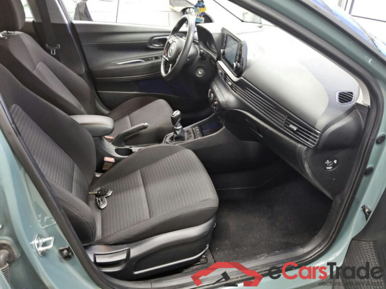 HYUNDAI i20  #6