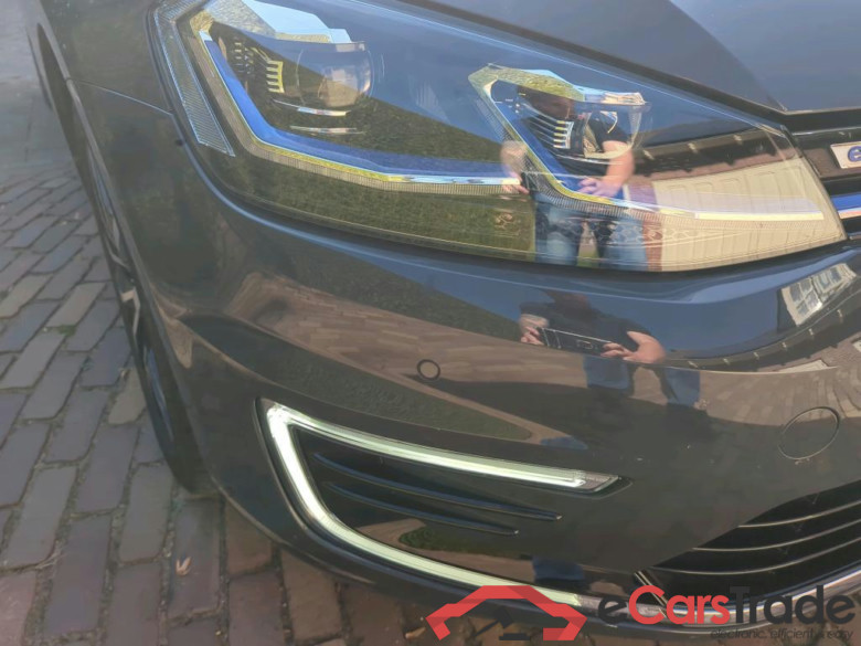 VOLKSWAGEN e-Golf 100 kW #4