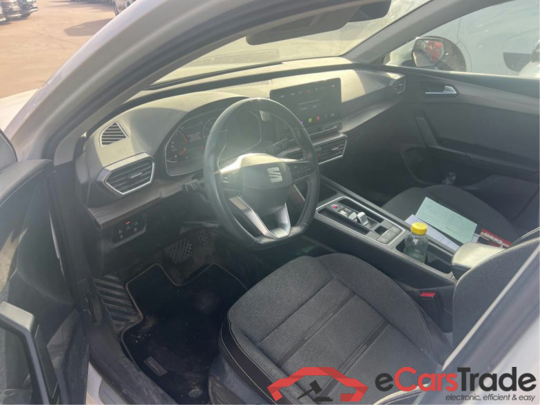 SEAT Nuevo León / 2020 / 5P / familiar SP 1.5 eTSI 110kW DSG S&S Xcellence Go L #3