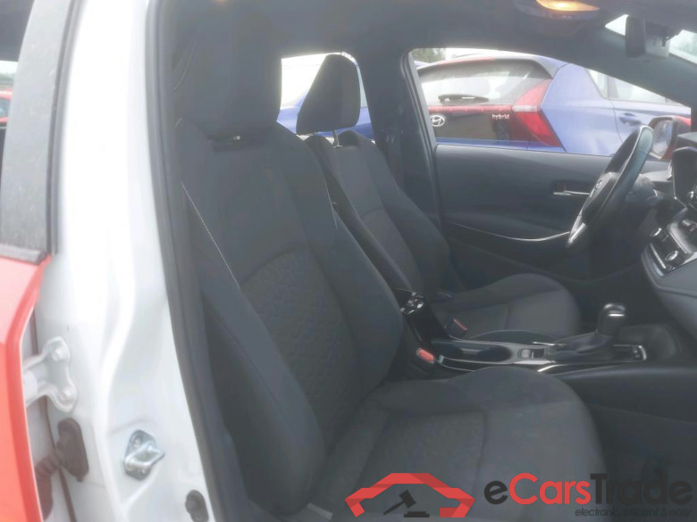TOYOTA Corolla / 2019 / 5P / berlina con portón 1.8 125H ACTIVE TECH E-CVT #6