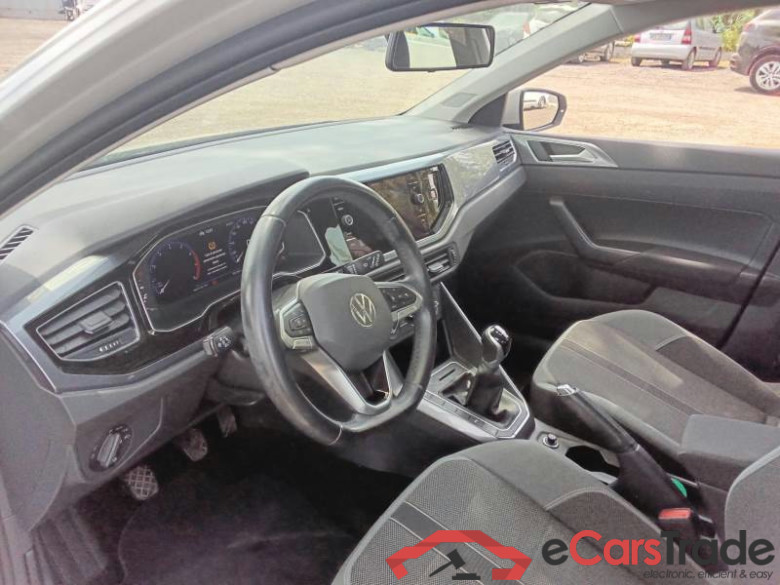 VOLKSWAGEN POLO / 2021 / 5P / BERLINA 1.0 TSI STYLE #3