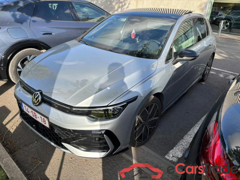 VOLKSWAGEN Golf VIII 1.5 eTSI R-Line DSG #1