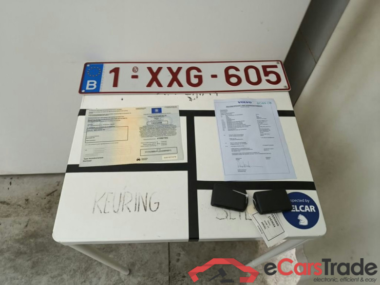 Volvo XC40 T5 Twin Engine Momentum Pro 5d #4