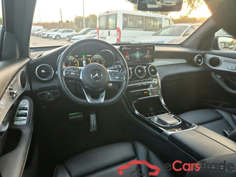 MERCEDES-BENZ GLC Coupé / 2019 / 5P / coupé GLC 300 de 4MATIC #3